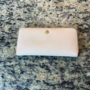 Tory Burch Zip Around Light Pink Wallet